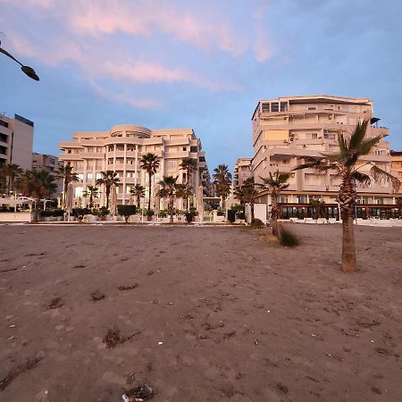 Holiday House دراس المظهر الخارجي الصورة