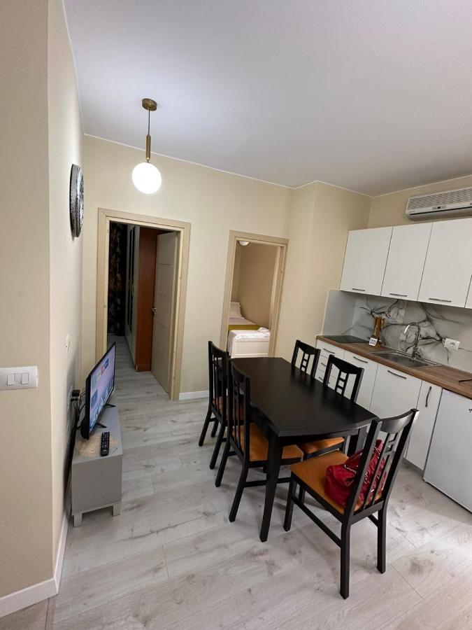 Holiday House دراس المظهر الخارجي الصورة